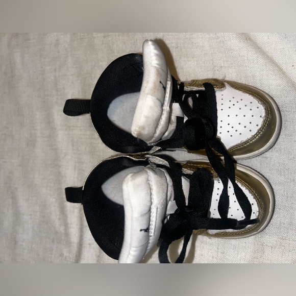 Gently used kids Jordan size 7c will clean b4 shipping - Picture 4 of 4